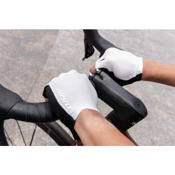 GIANT WISP SF GLOVE WHITE M