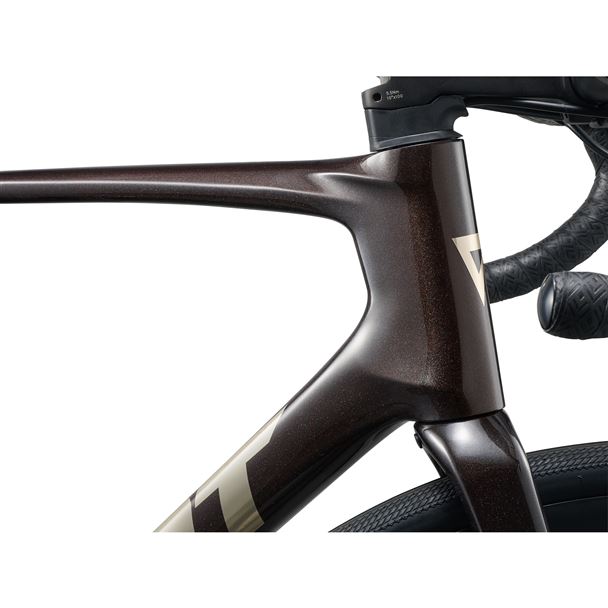 Defy Advanced 1 M Obsidian Pulse