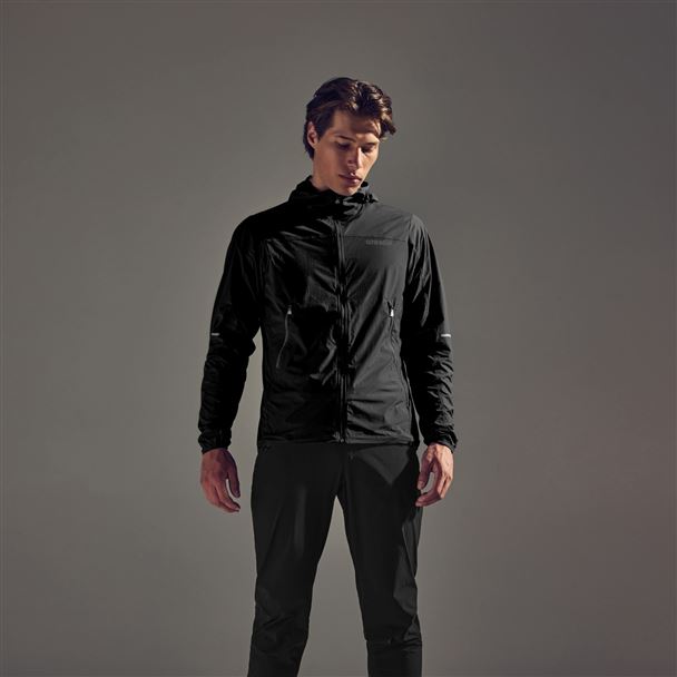 GORE Fernflow Hooded Windbreaker Mens black L
