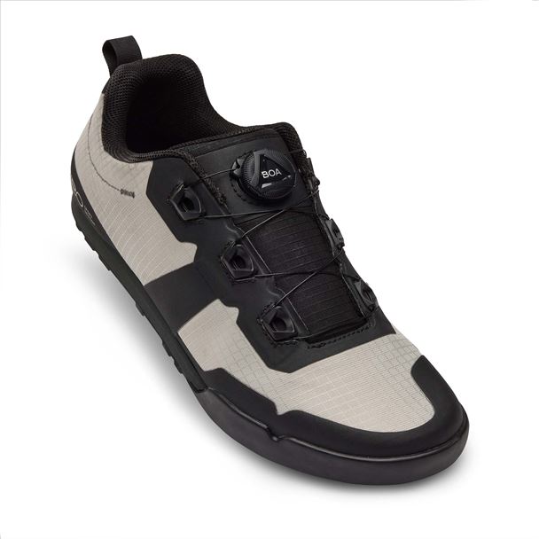 GIRO Tracker Boa Stone 38