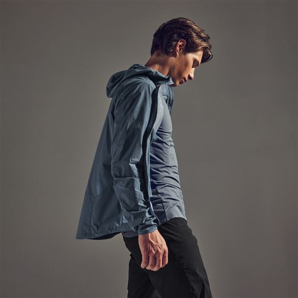 GORE FERNFLOW Hooded Windbreaker Mens lab graphite M