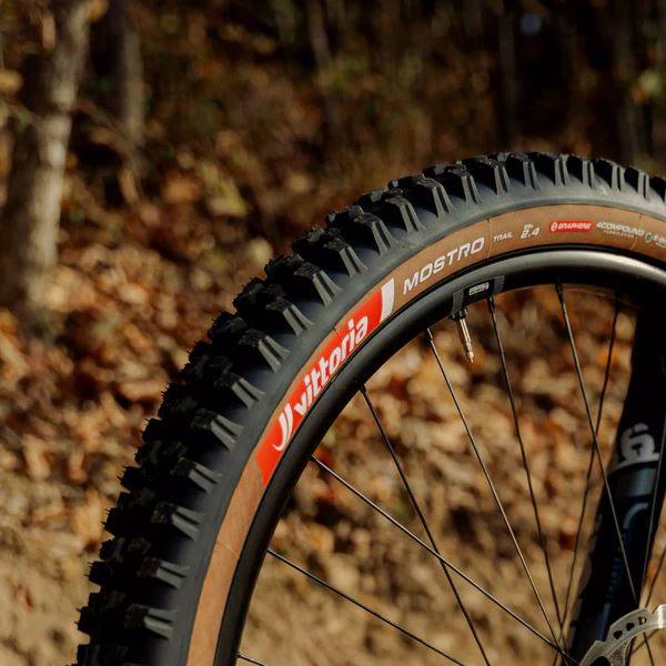 VITTORIA Mostro 29x2.4 Trail Brown-blk-blk G2.0