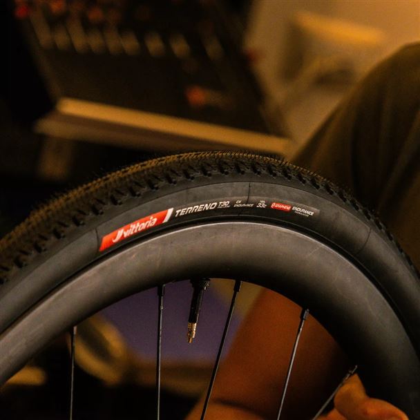 VITTORIA Terreno T30 Fine Loose 33-622 TLR Cyclocross full black G2.0