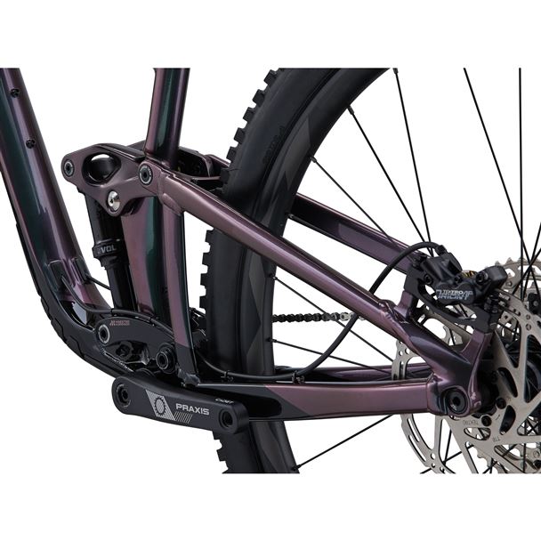 Intrigue 29 2 S  Dark Iridescent  M23