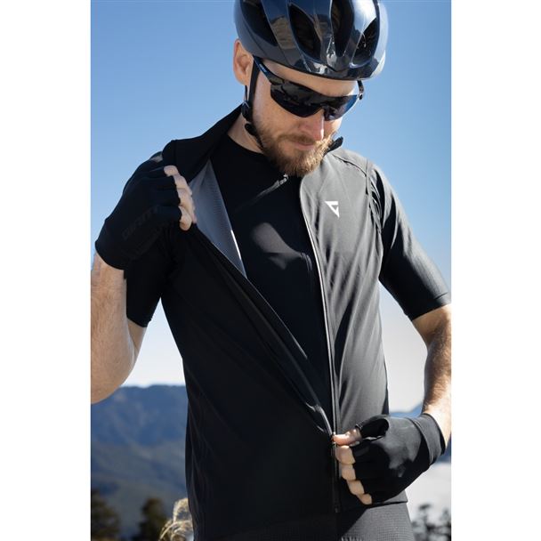 GIANT APEX WIND VEST M BLACK