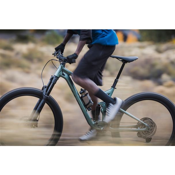 GIANT CONTACT SWITCH AT SEATPOST 424